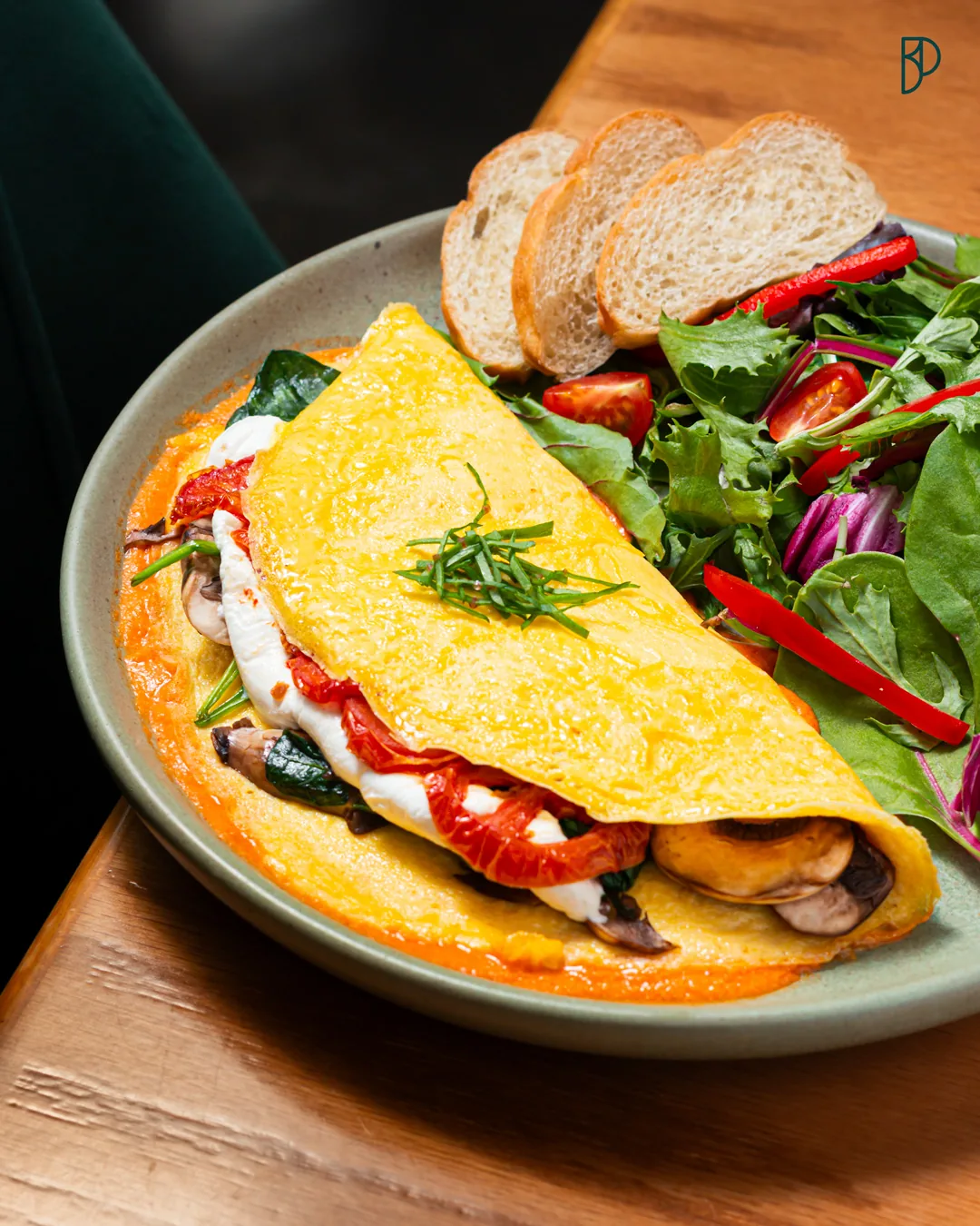 Omelette con ensalada