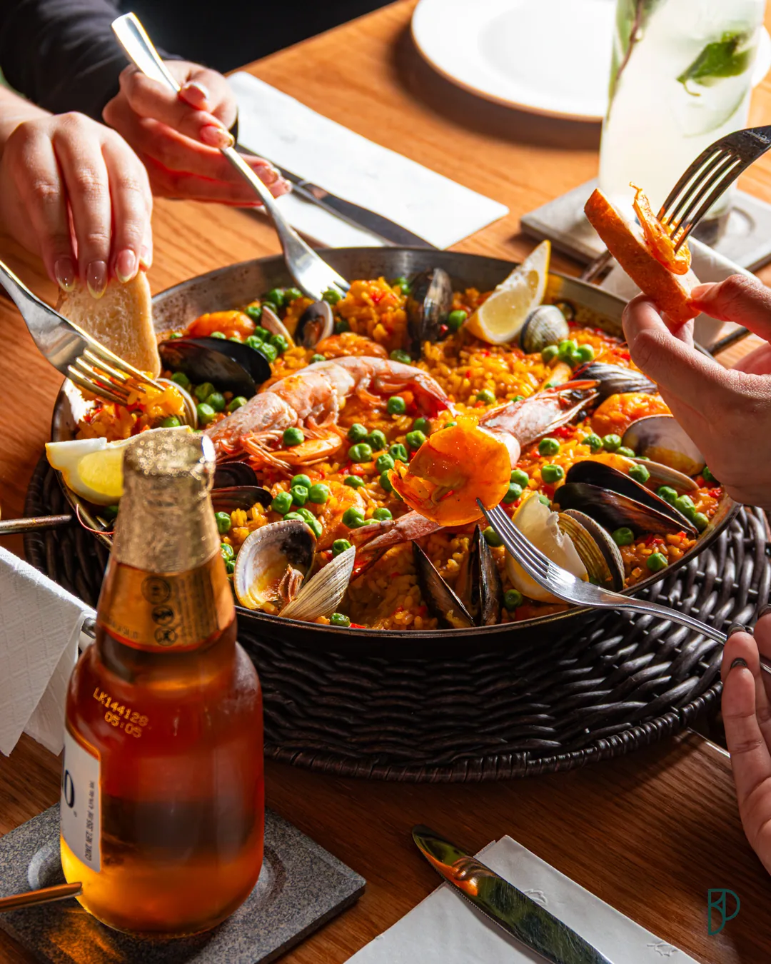 Paella de mariscos para compartir