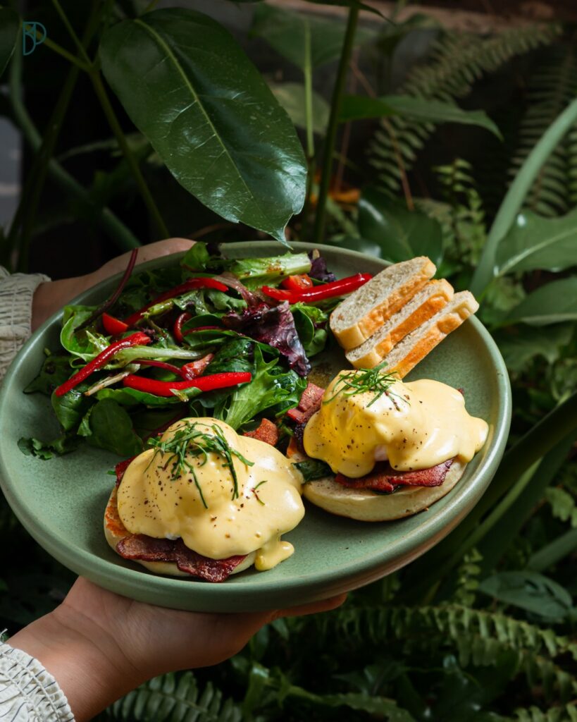 Huevos Benedictinos